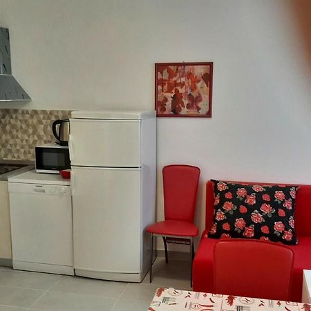 Apartmani Mw, Crveni Apartman Башка Экстерьер фото