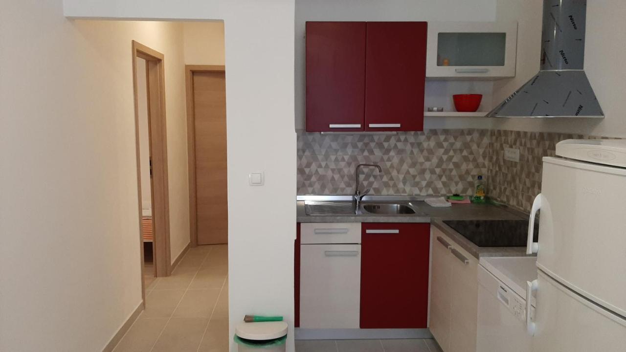 Apartmani Mw, Crveni Apartman Башка Экстерьер фото