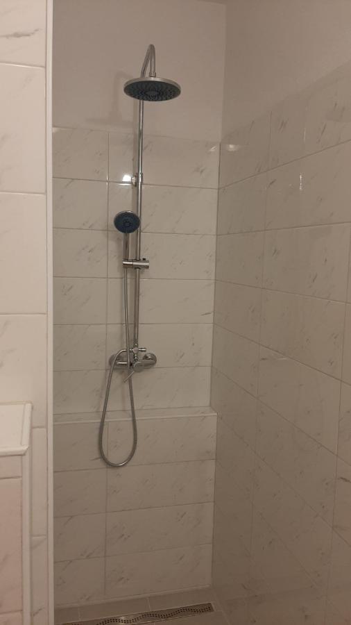Apartmani Mw, Crveni Apartman Башка Экстерьер фото