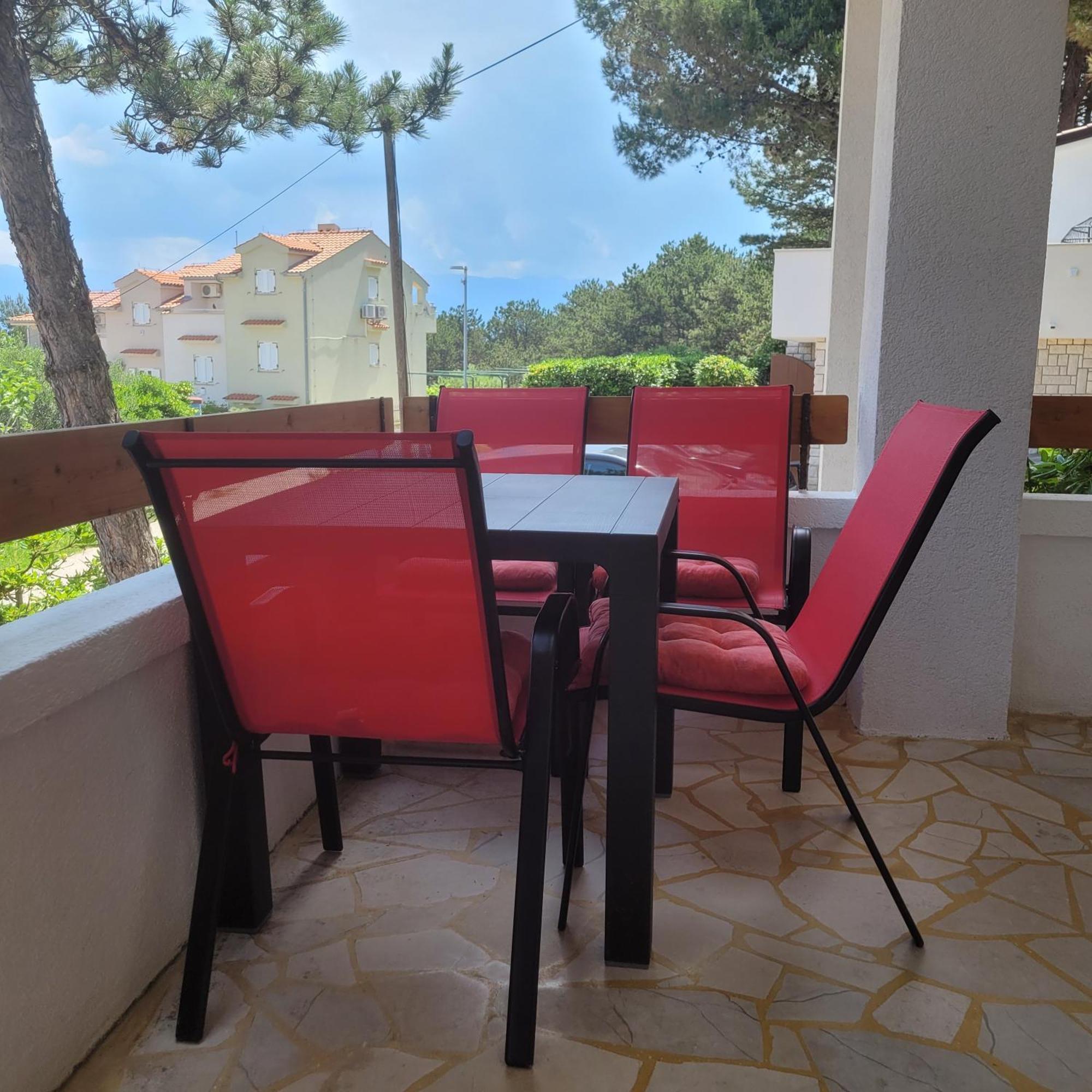 Apartmani Mw, Crveni Apartman Башка Экстерьер фото
